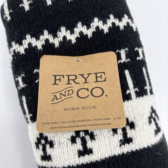 Frye and Co Home Sock Size 5-10 Black White Geometric Cozy Winter Comfort Socks - Picture 5 of 6